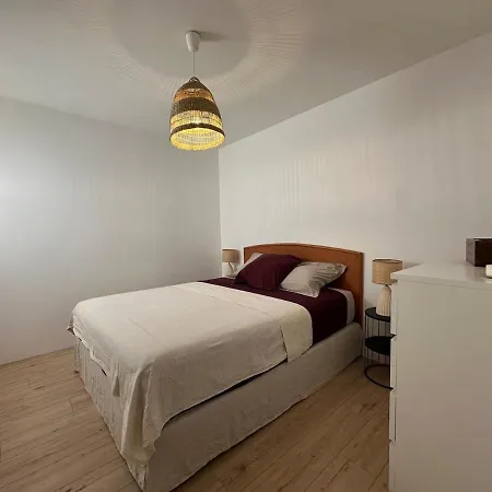 Les Cabrolles بيت للعطل *